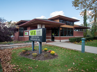 Teaneck: Palisade Ave